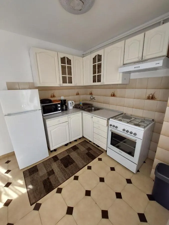 Διαμέρισμα Apartman Ljiljana Πούλα