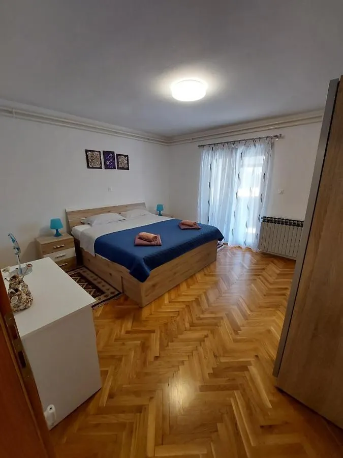 Apartman Ljiljana Πούλα Διαμέρισμα